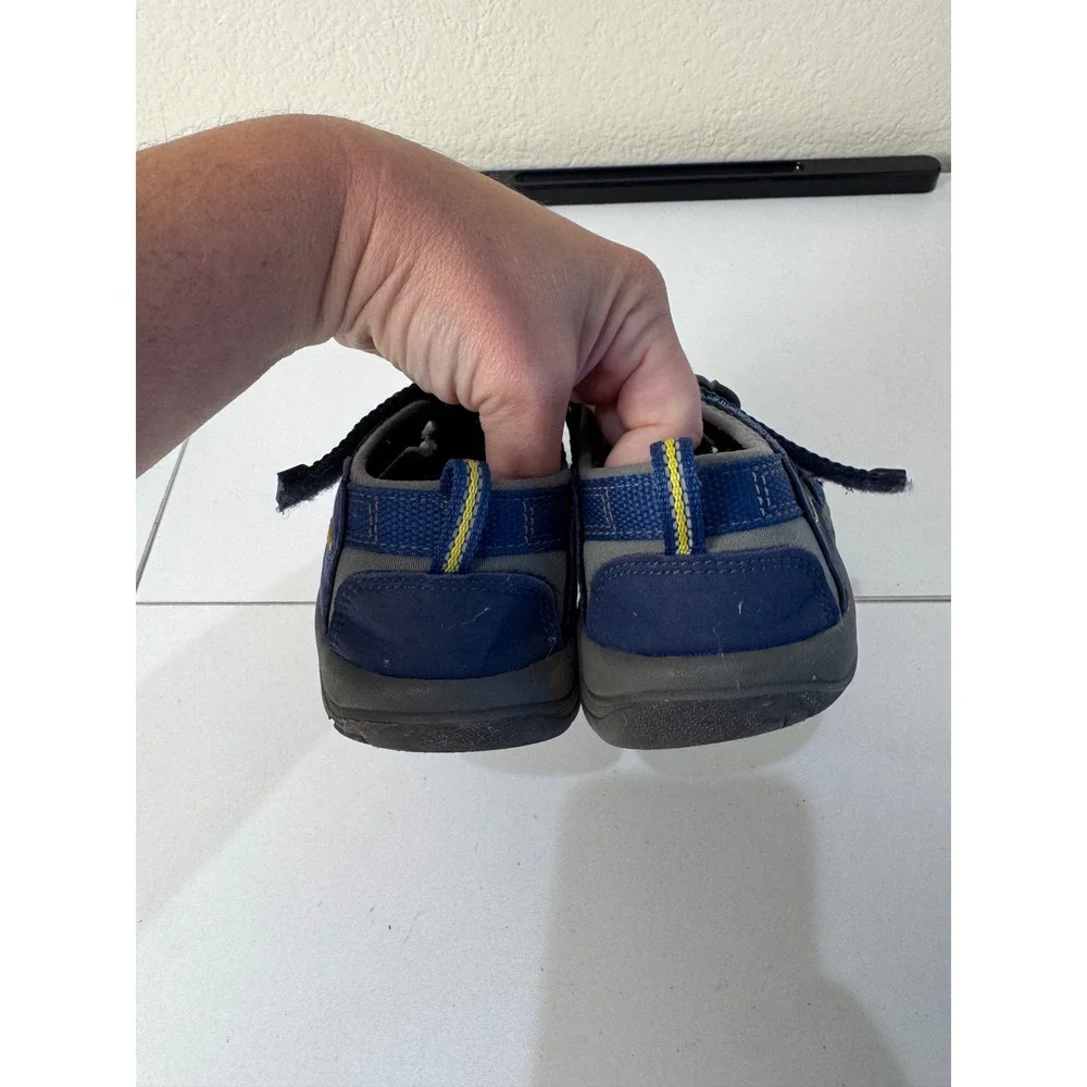 Keen Newport H2 Kids Sandals Size 13 Blue Grey Waterproof Hiking Water Shoes